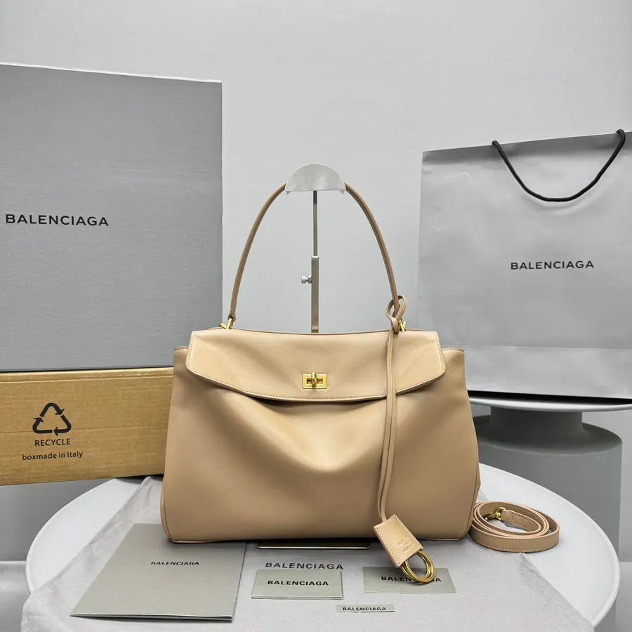 Rodeo Bucket Bag in Caramel Gold