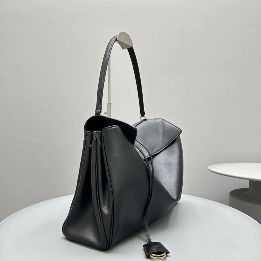 Bags Rodeo Cool Bucket Bag with Relaxed Style