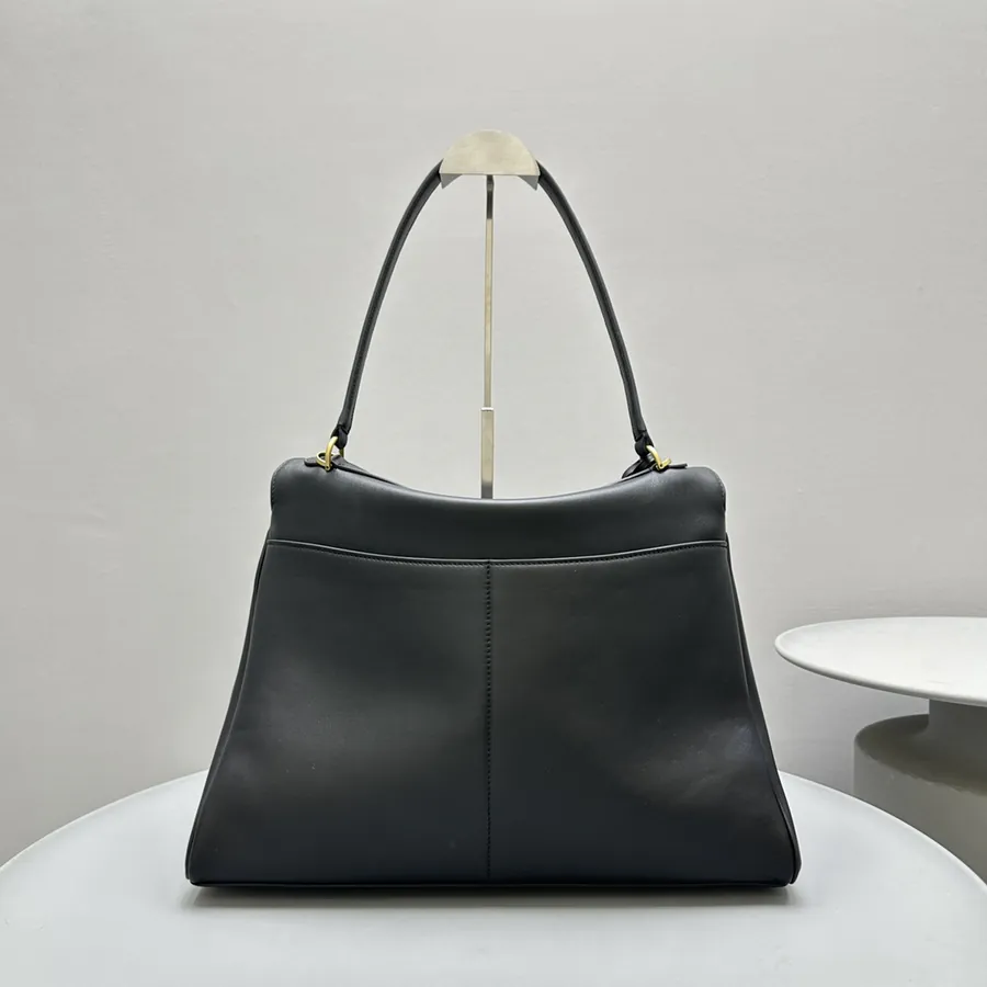 Bags Rodeo Cool Bucket Bag with Relaxed Style