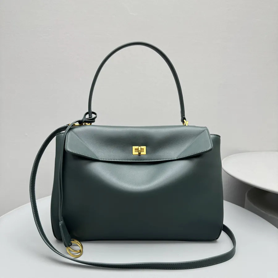 Rodeo Bucket Bag in Medium Size