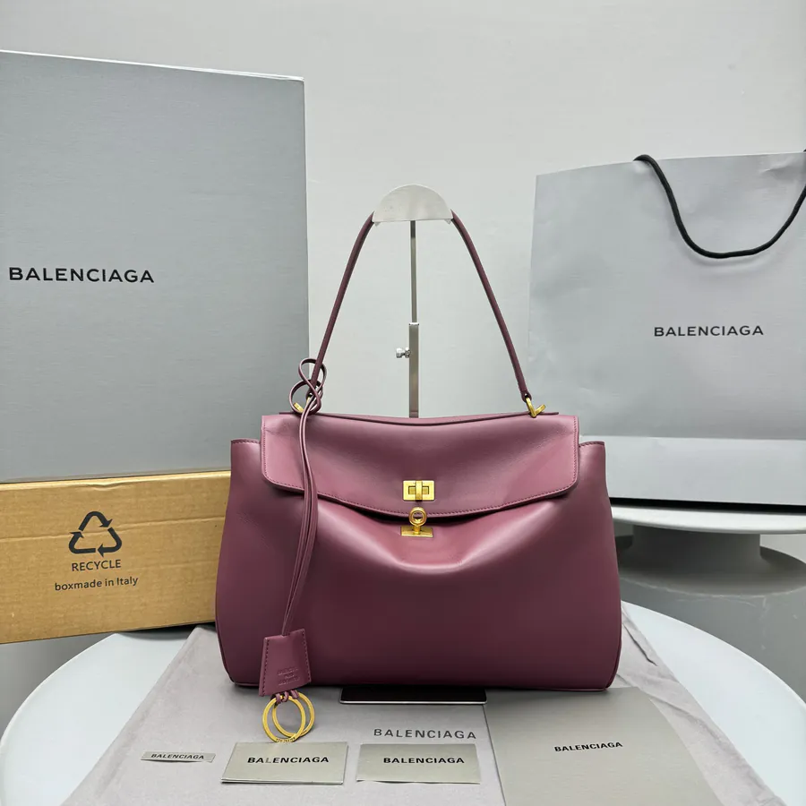 Rodeo Bucket Bag in Cherry Red