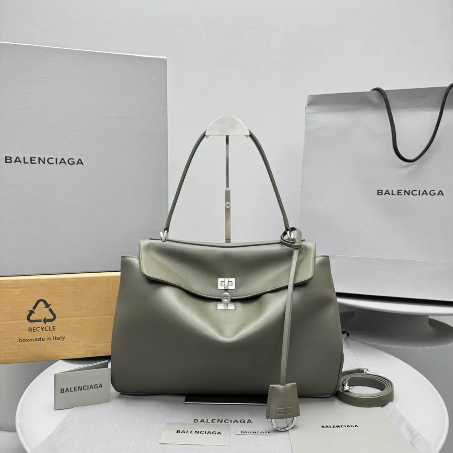 Rodeo Bucket Bag in Olive Green