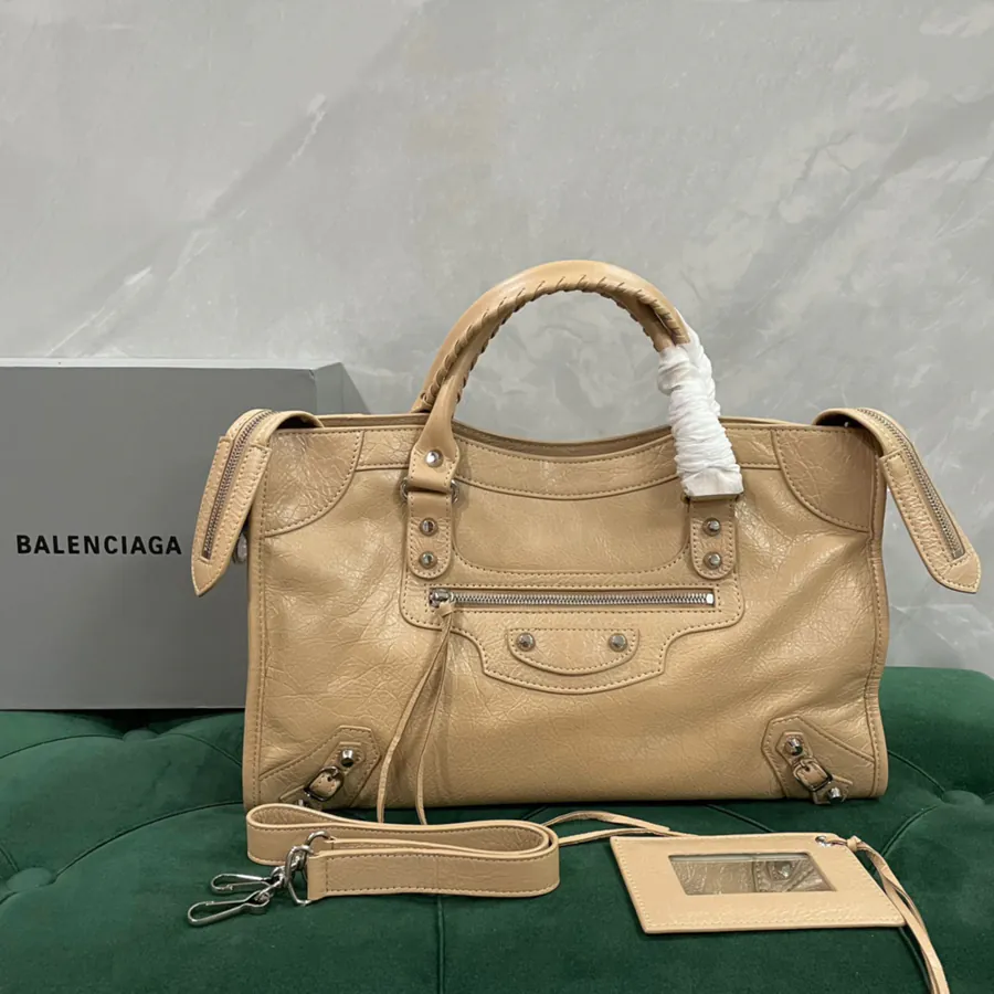 Baleanciağa*Le City Handbag