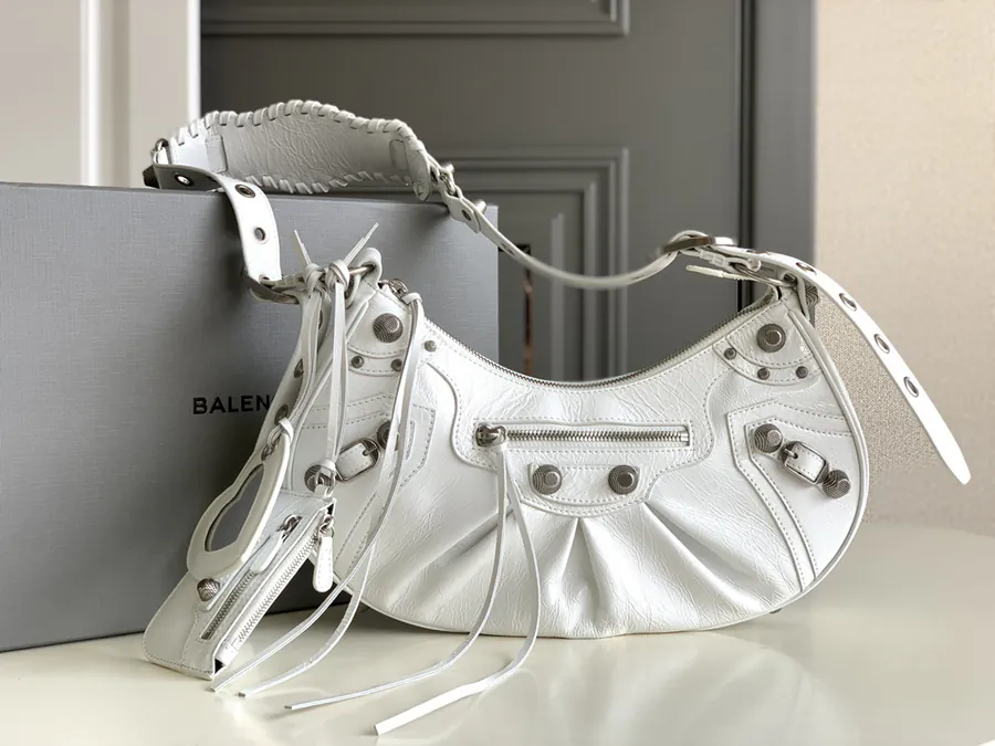 Large Rose Le Cagole Half Moon Bucket Bag