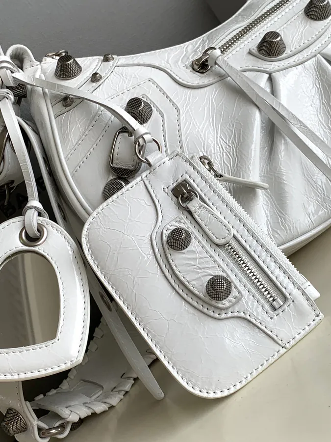 Large Rose Le Cagole Half Moon Bucket Bag