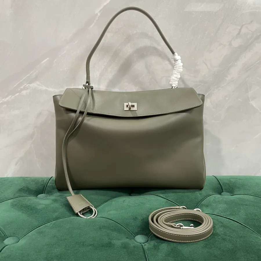 Baleciag Redeo Medium 35cm Grained Calfskin