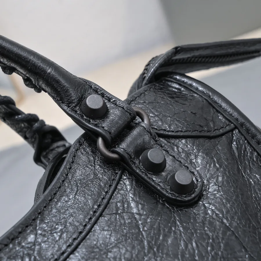 Barjaka Classic Motorcycle Bag in Black with Black Nails