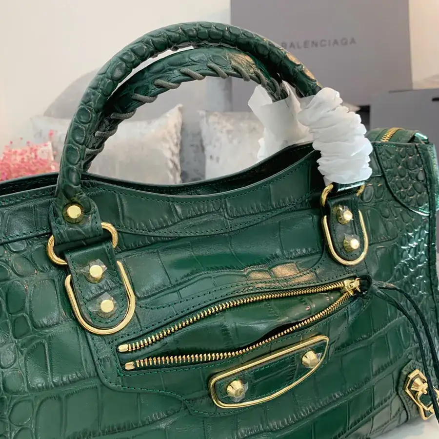 Paris Home Classic Motorcycle Bag