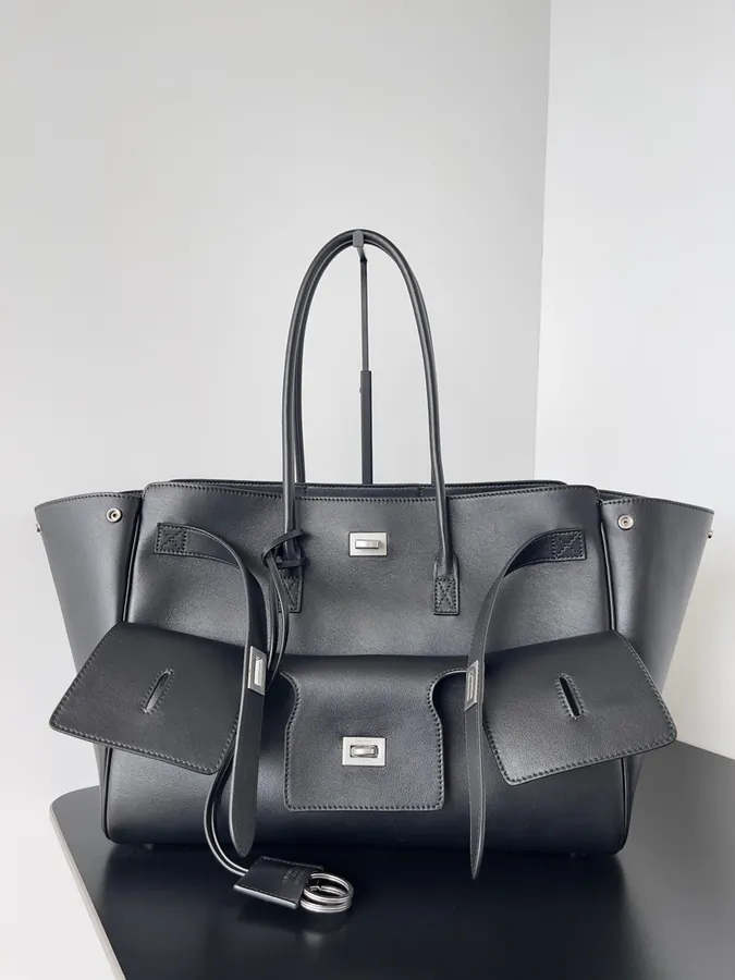 Baleancia Bel Air Bucket Bag