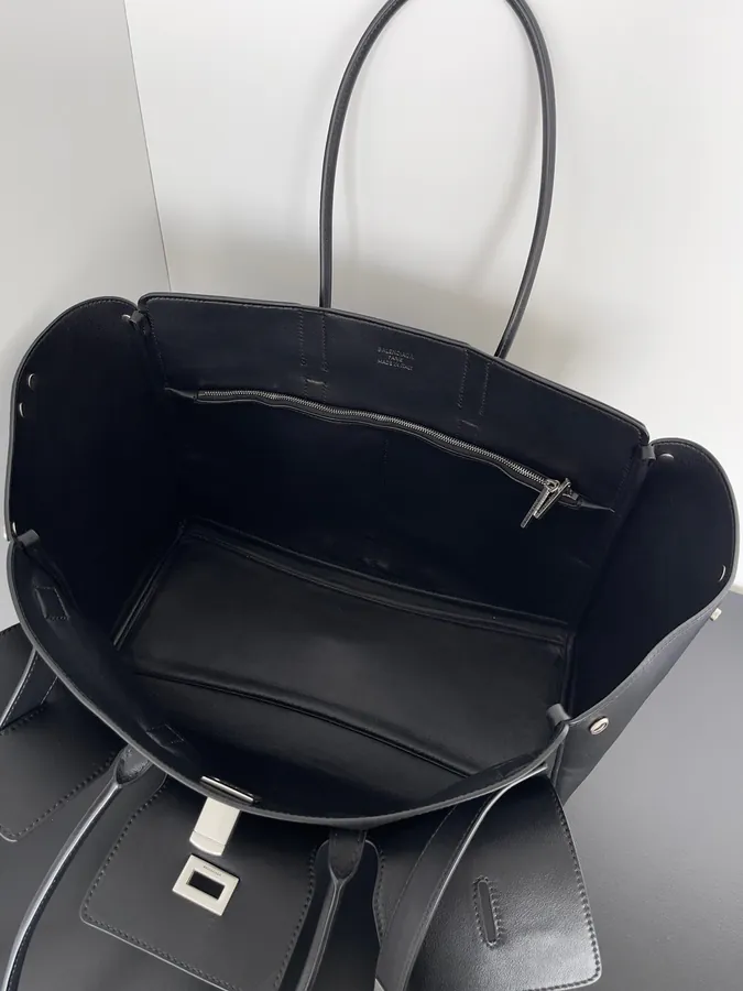 Baleancia Bel Air Bucket Bag