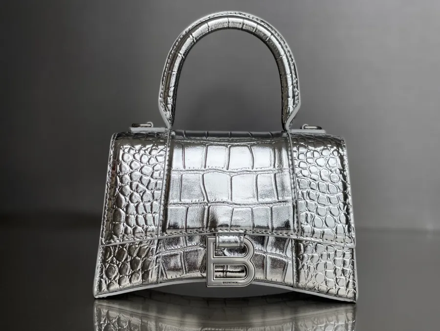 Balestra Hourglass Sandbag in Silver with Crocodile Texture