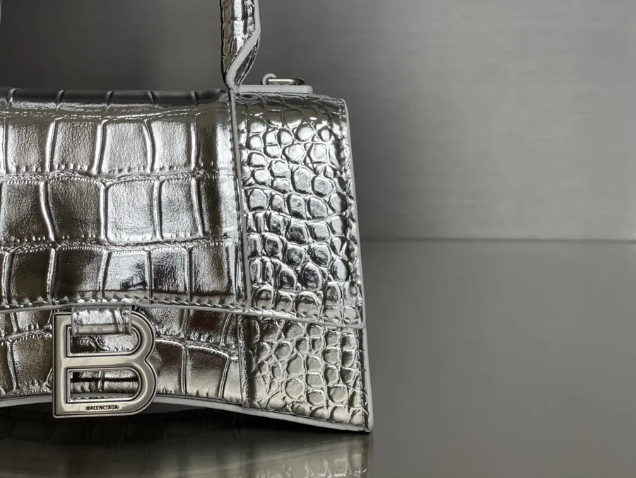 Balestra Hourglass Sandbag in Silver with Crocodile Texture