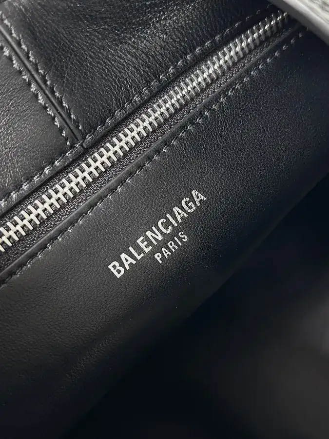 Balestra Lockers Travel Bag