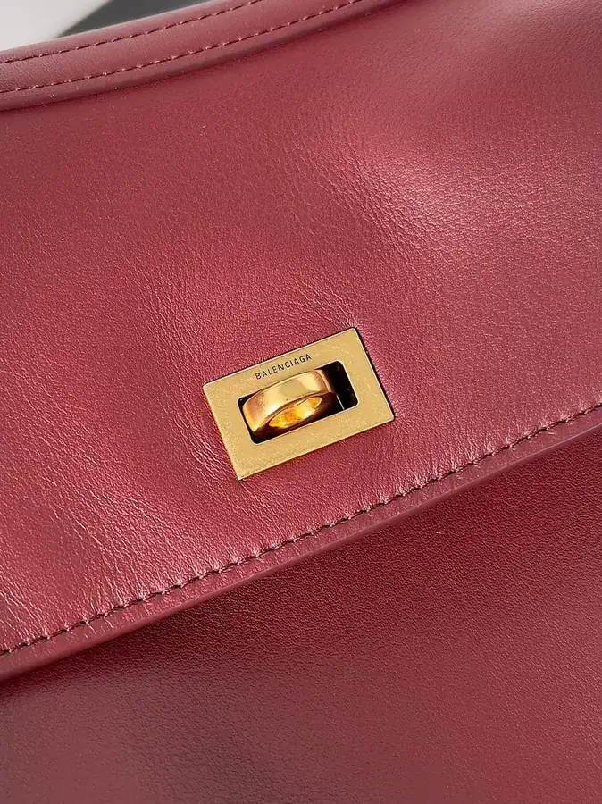 Baleancia Rodeo Oversized Bag with Chic Silhouette