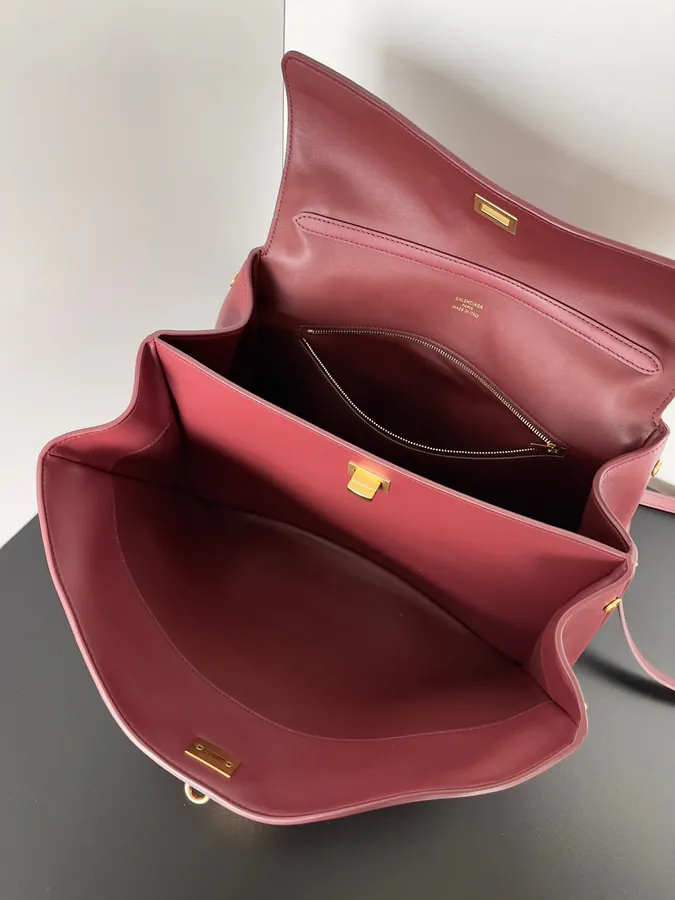 Baleancia Rodeo Oversized Bag with Chic Silhouette