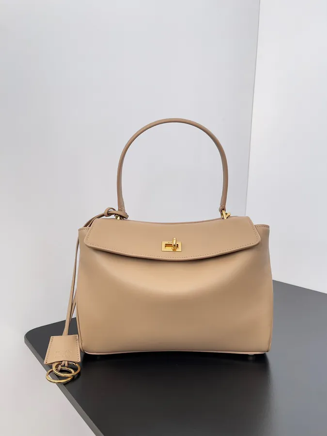 Baleancia Rodeo Oversized Bag with Chic Design