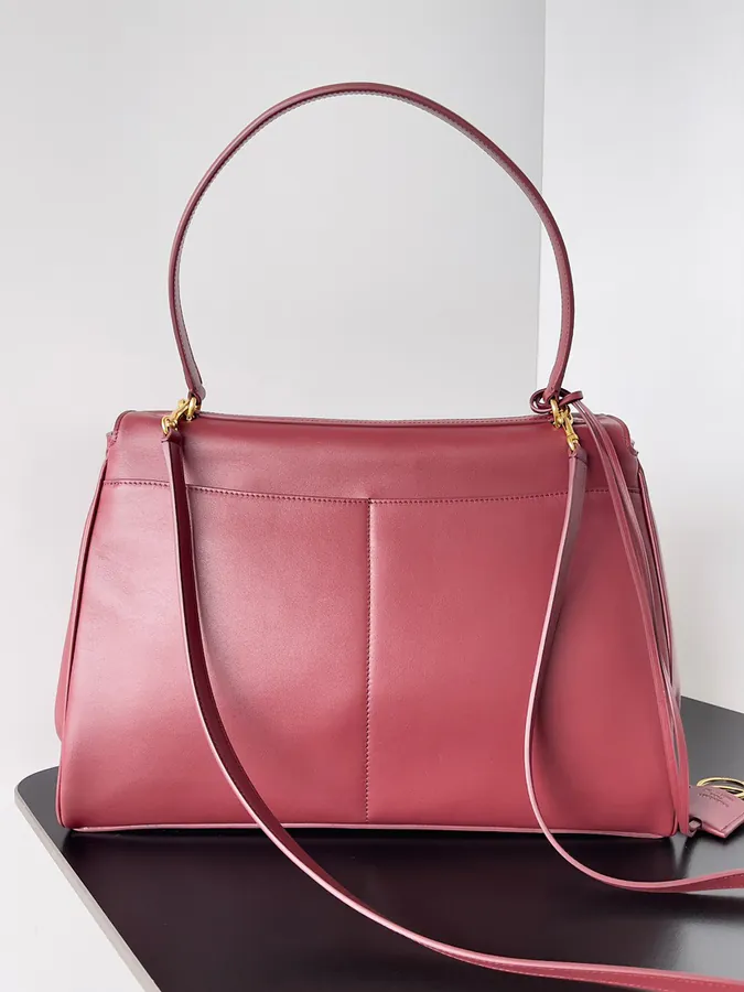 Baleancia Rodeo Oversized Bag with Chic Silhouette