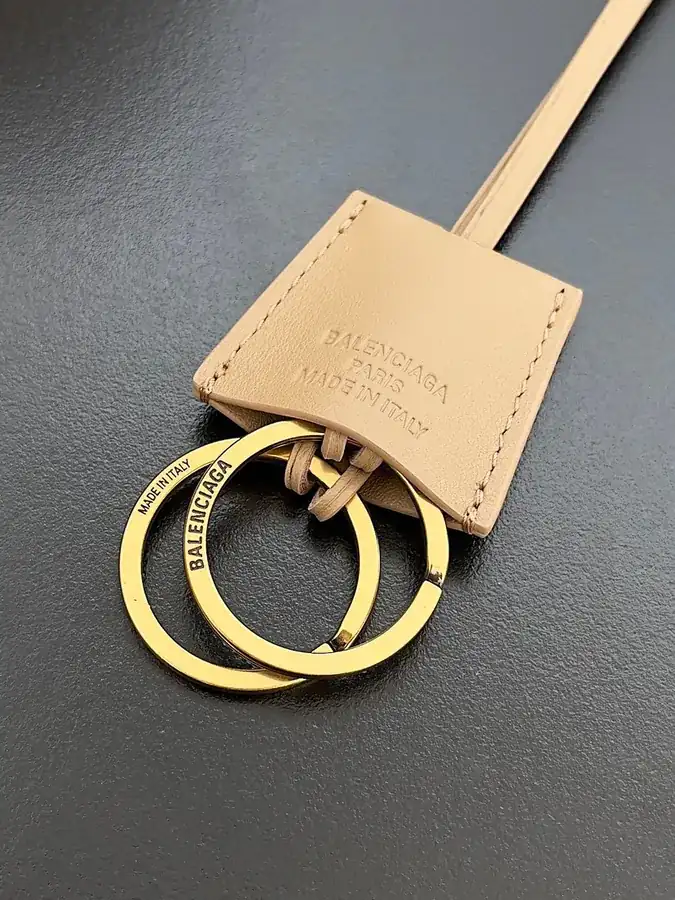 Baleancia Rodeo Oversized Bag with Chic Silhouette