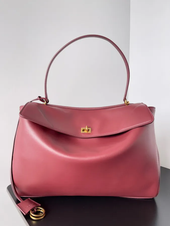 Baleancia Rodeo Oversized Bag with Chic Design