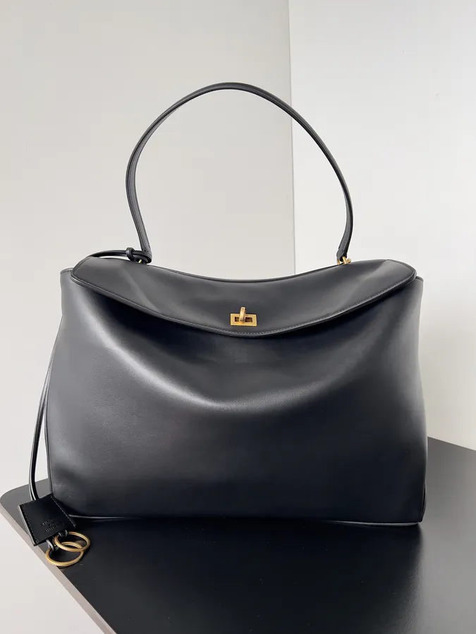 Baleenciaga Rodeo Oversized Bag with Elegance