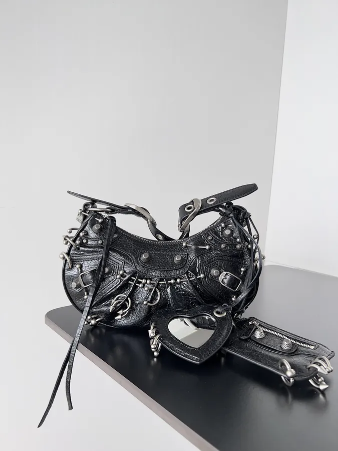 Balenciaga Le Cagole Bucket Bag with Chain Strap
