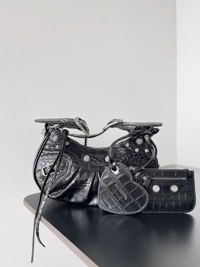 Balenciaga Le Cagole Bucket Bag with Vintage and Modern Design