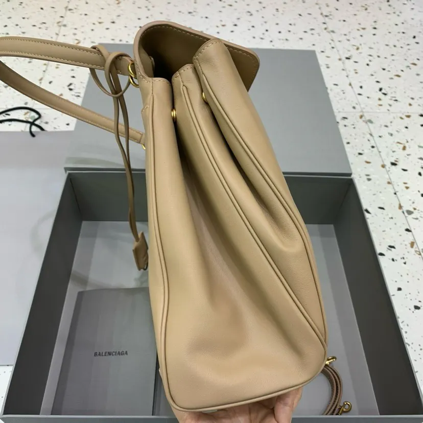 Baleenica Rodeo Bag Large, Apricot, Gold Zip