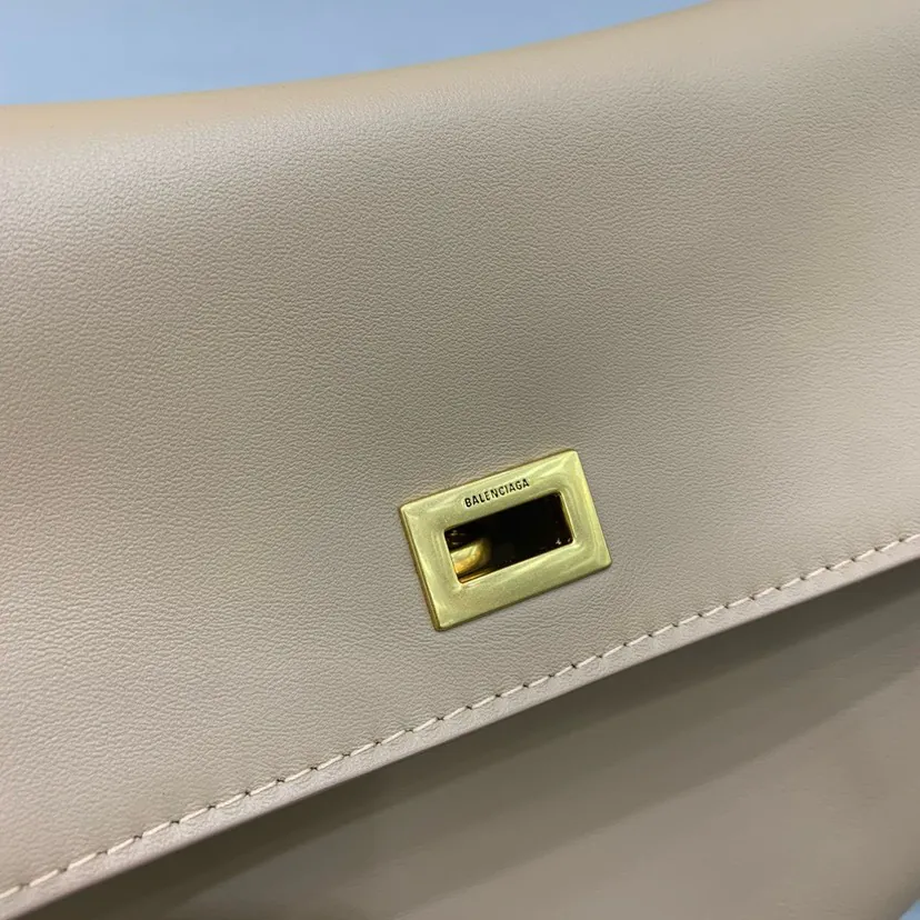 Baleenica Rodeo Bag Large, Apricot, Gold Zip