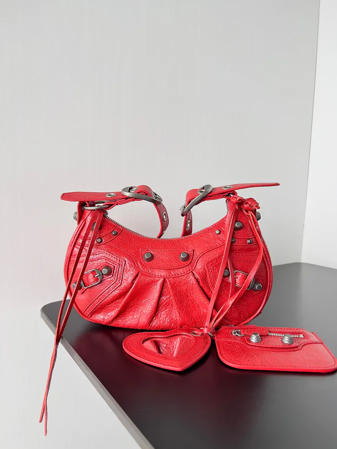 Balenciaga Le Cagole Bucket Bag with Vintage and Modern Design