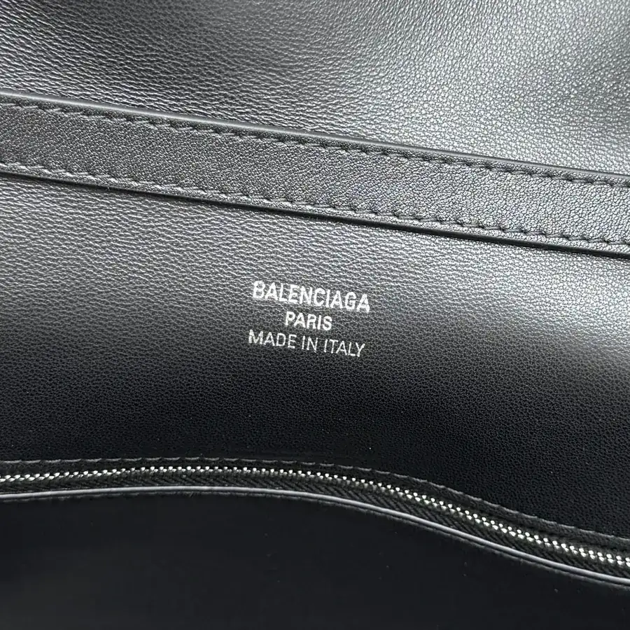 Baleancia Rodeo Stylish and Versatile Handbag