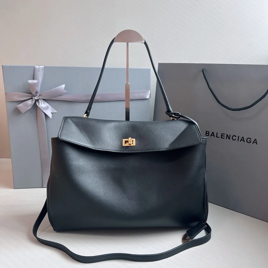 Baleanciağa Rodeo Bag Stylish and Versatile