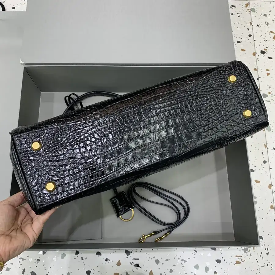 Baleanciaɡ Rodéo Bag Large Grained Calfskin
