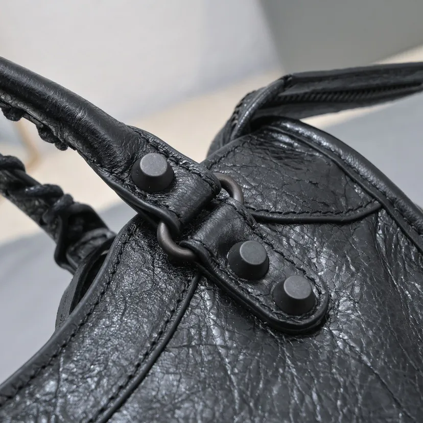 Barjaka Classic Motorcycle Bag in Black with Black Nails