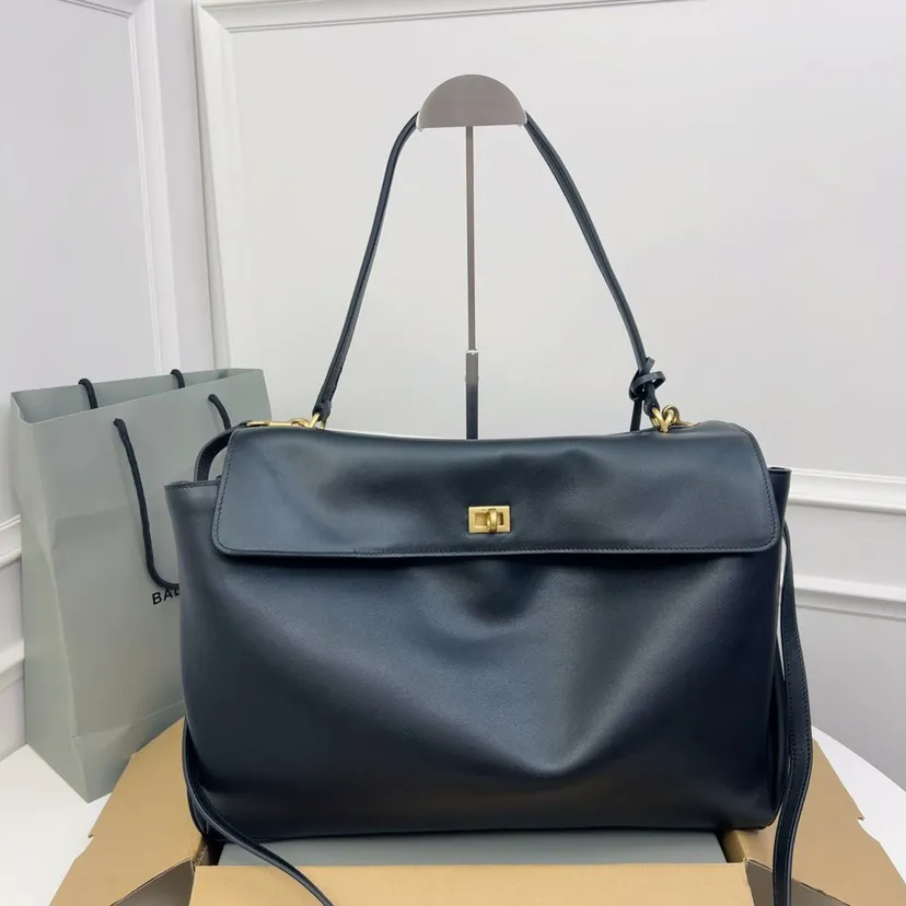 Baleanciağa Rodeo Bag Timeless Design, Effortless Elegance