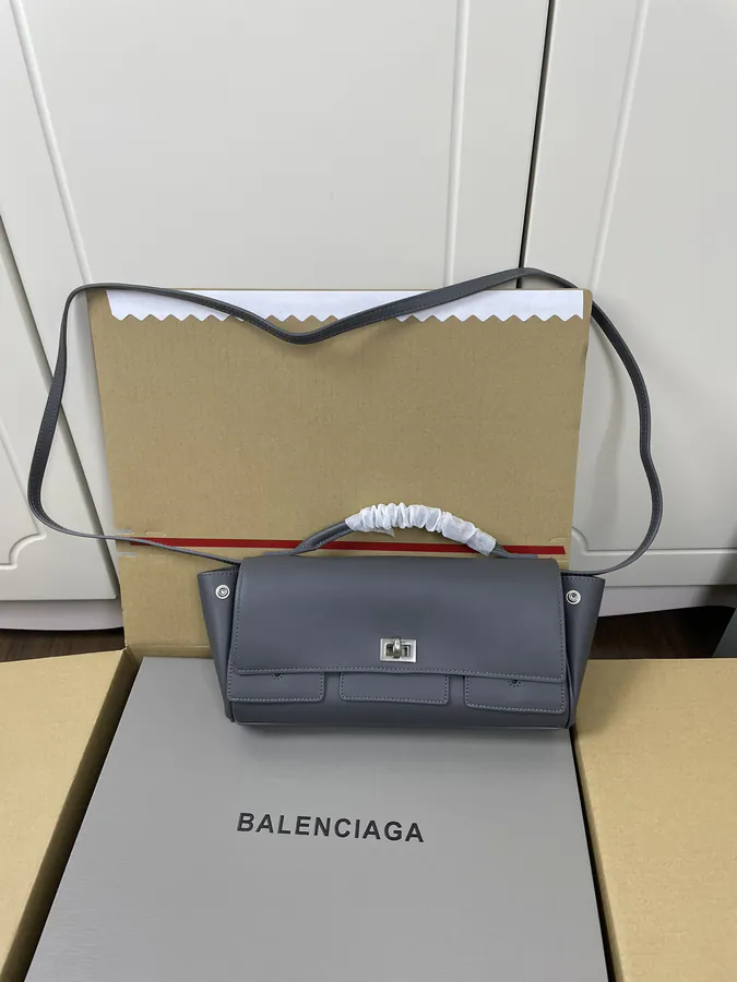 BaleNCIAGA Bel Air Clutch