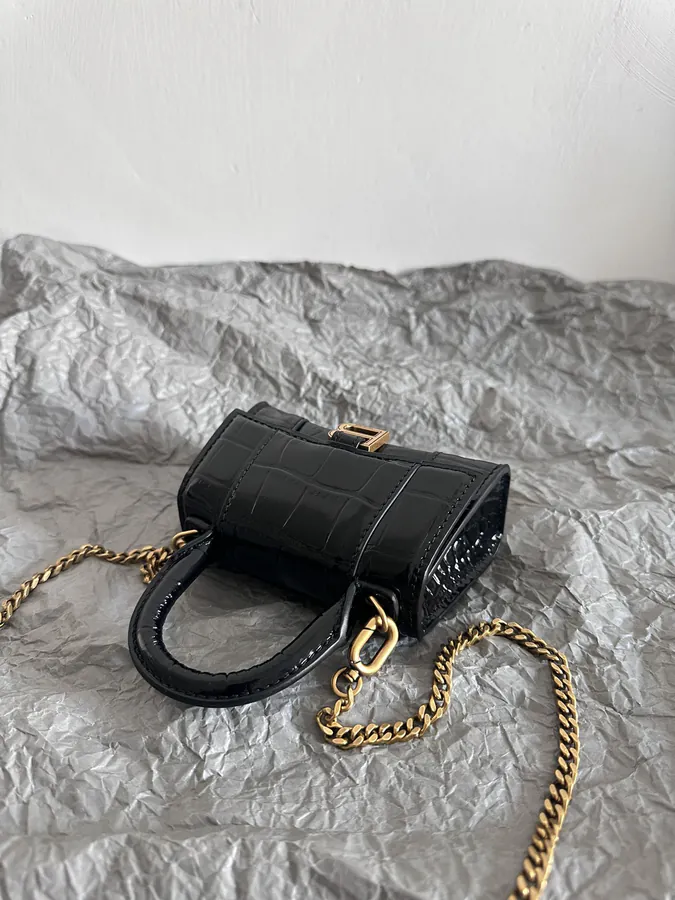 Baleenchiag* Sand Timer Bag | Mini Crocodile Skin Lip Bag