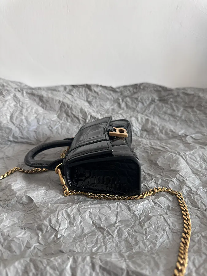 Baleenchiag* Sand Timer Bag | Mini Crocodile Skin Lip Bag