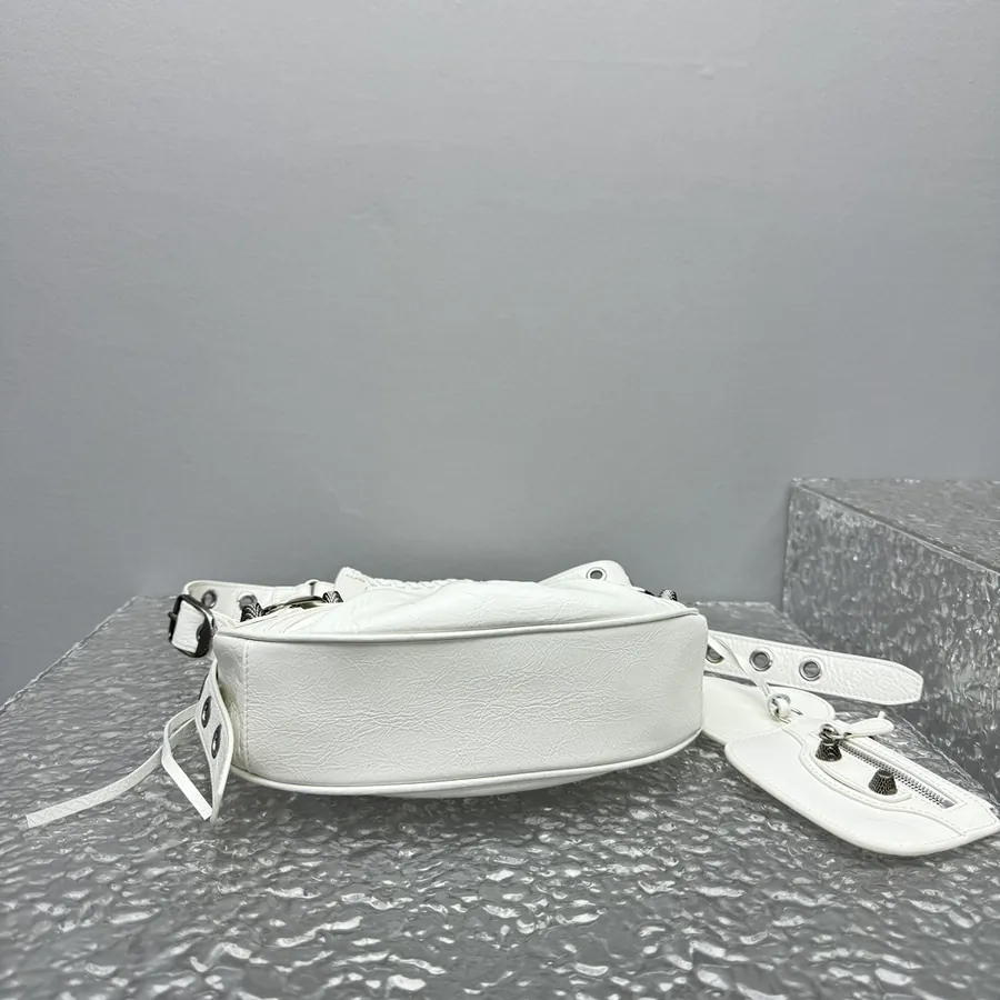 Baleancia l'É Cagole Half Moon Shoulder Bag