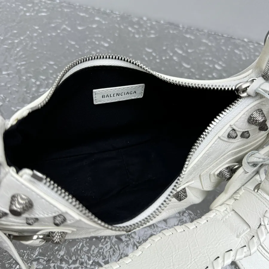 Baleancia l'É Cagole Half Moon Shoulder Bag