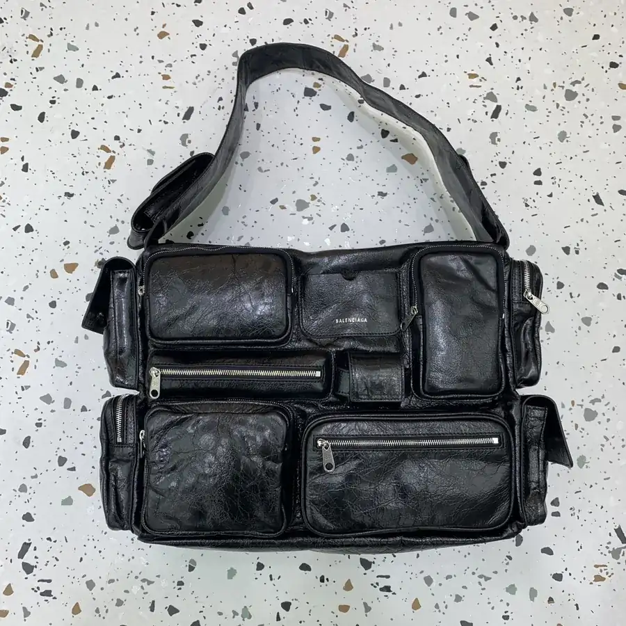 BaleNCIAG Superbusy Large Black Shoulder Bag