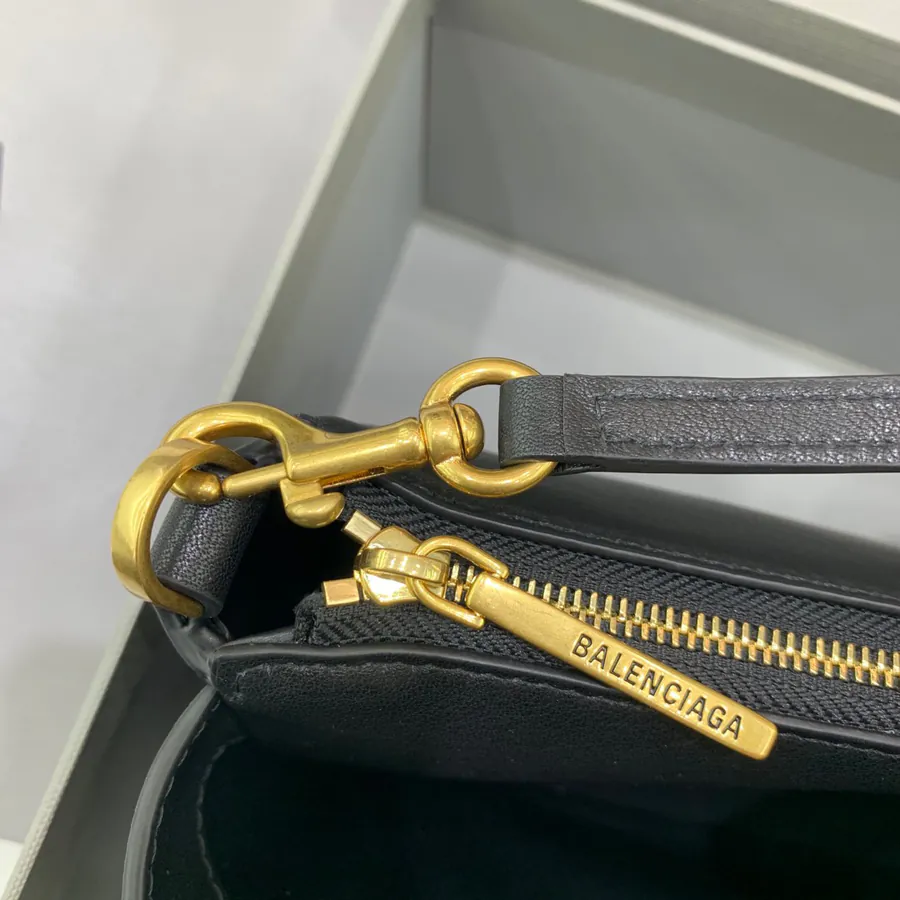 BaleNCIAG Rodeo Shoulder Bag