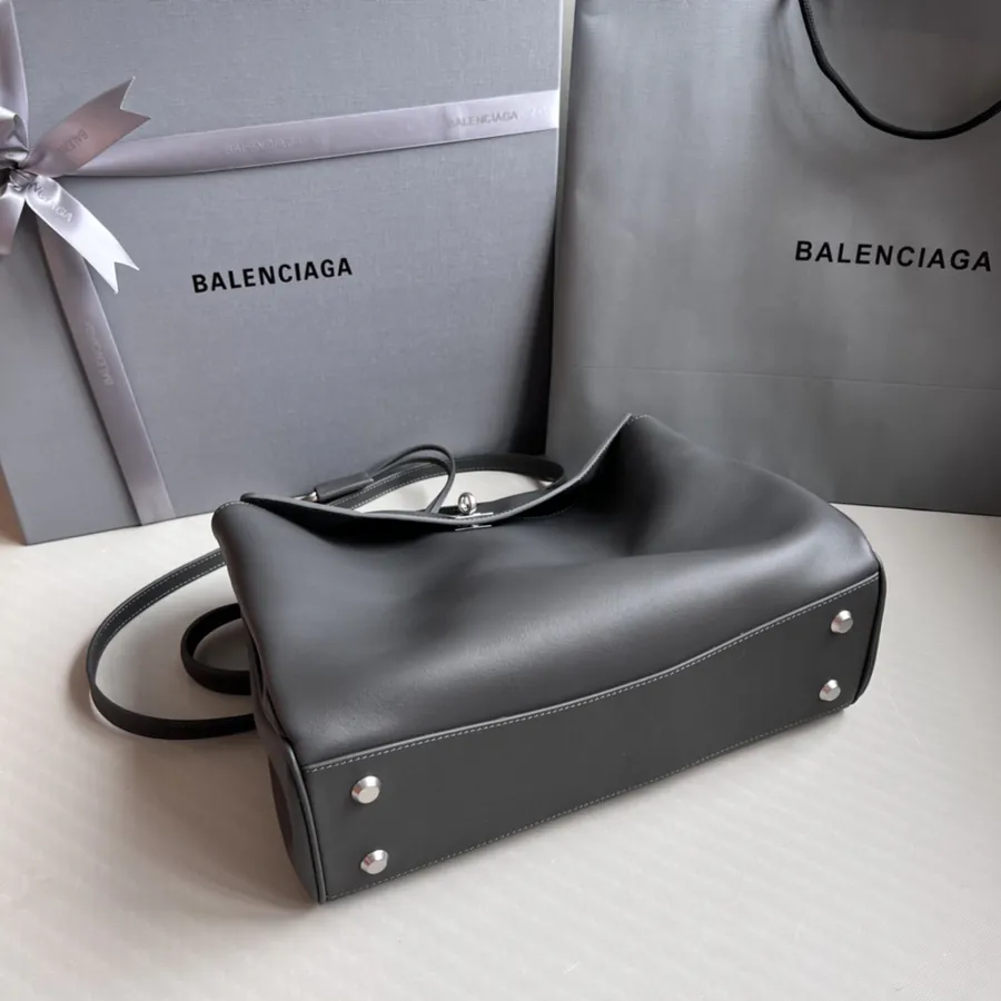 Baleenica Rodeo Bucket Bag with Premium Materials