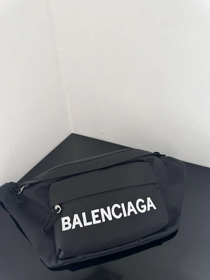 Baleenca Handmade Grained Calfskin Waist Bag