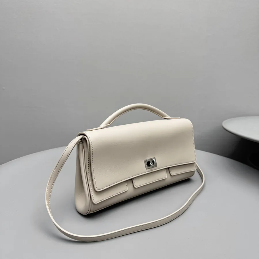 New Color + Plain Powder White B Brand Handbag