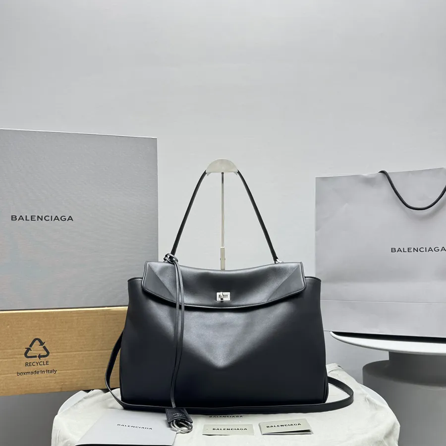 B家 Rodeo 3 Sizes, Casual Style, Grained Calfskin