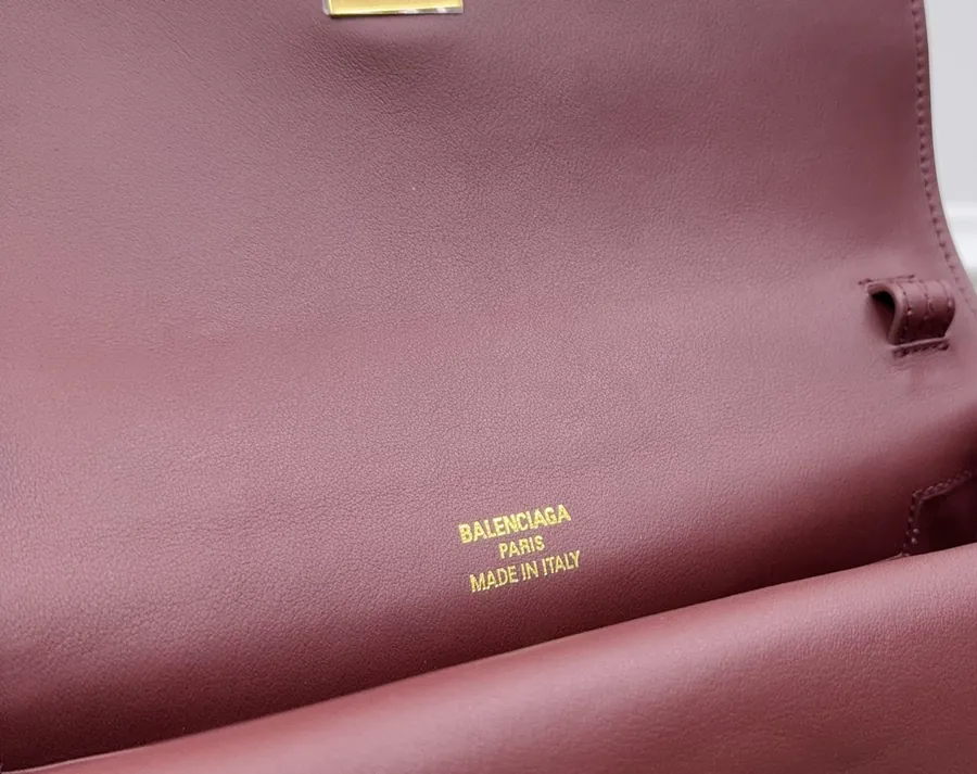 BaleNCIaga Bel Air Clutch with Detachable Strap