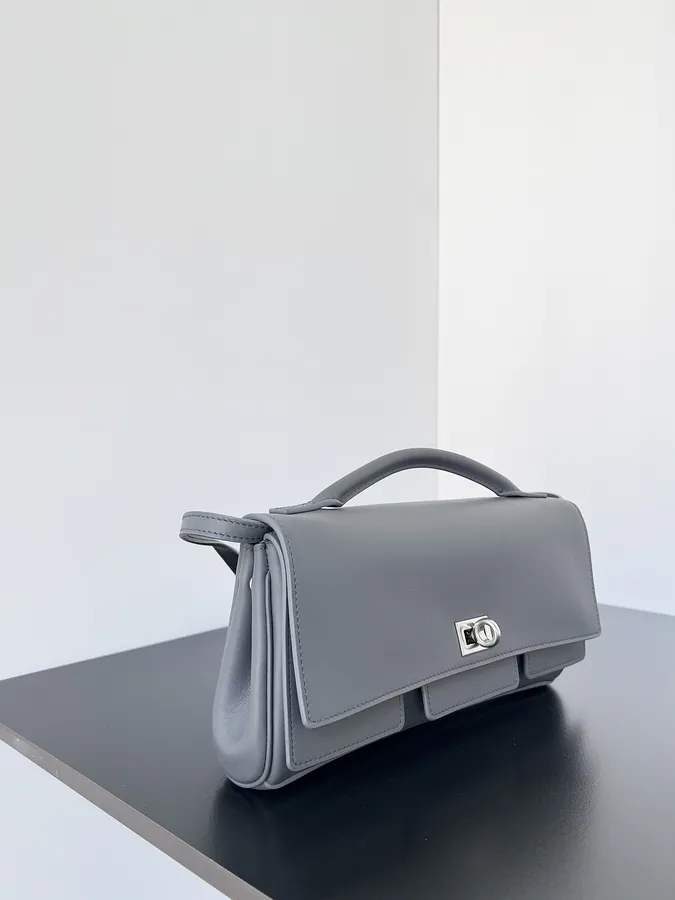 Baleancia Bel Air Clutch
