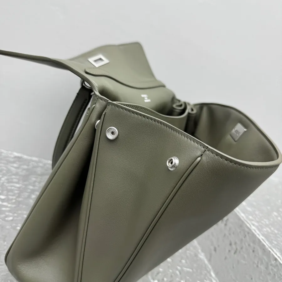 BaleNCIAGA Rodéo Handbag Medium Olive Green
