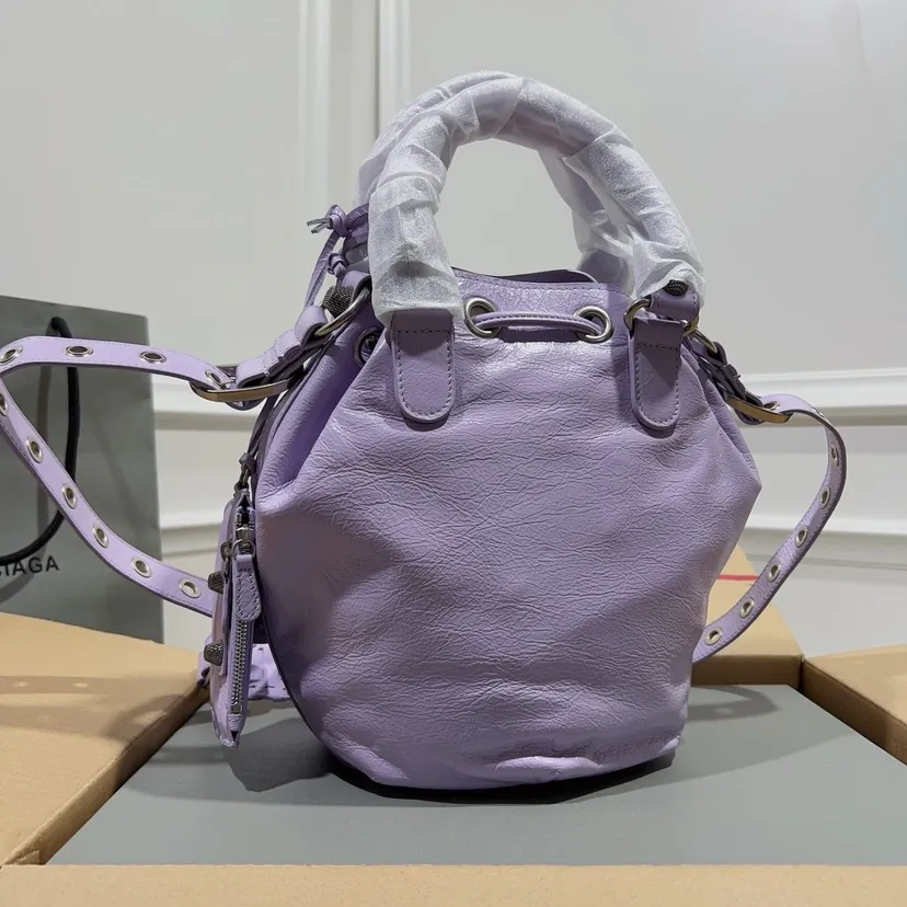 Balenciaga New Bucket Large Tote Bag