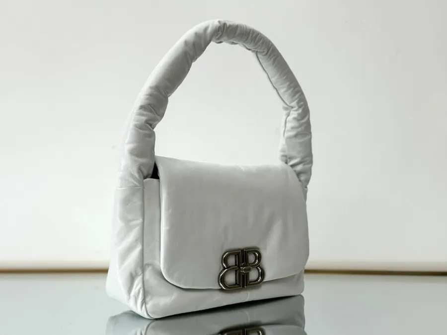 Balenciaga腋下包 白色 美式辣妹风格